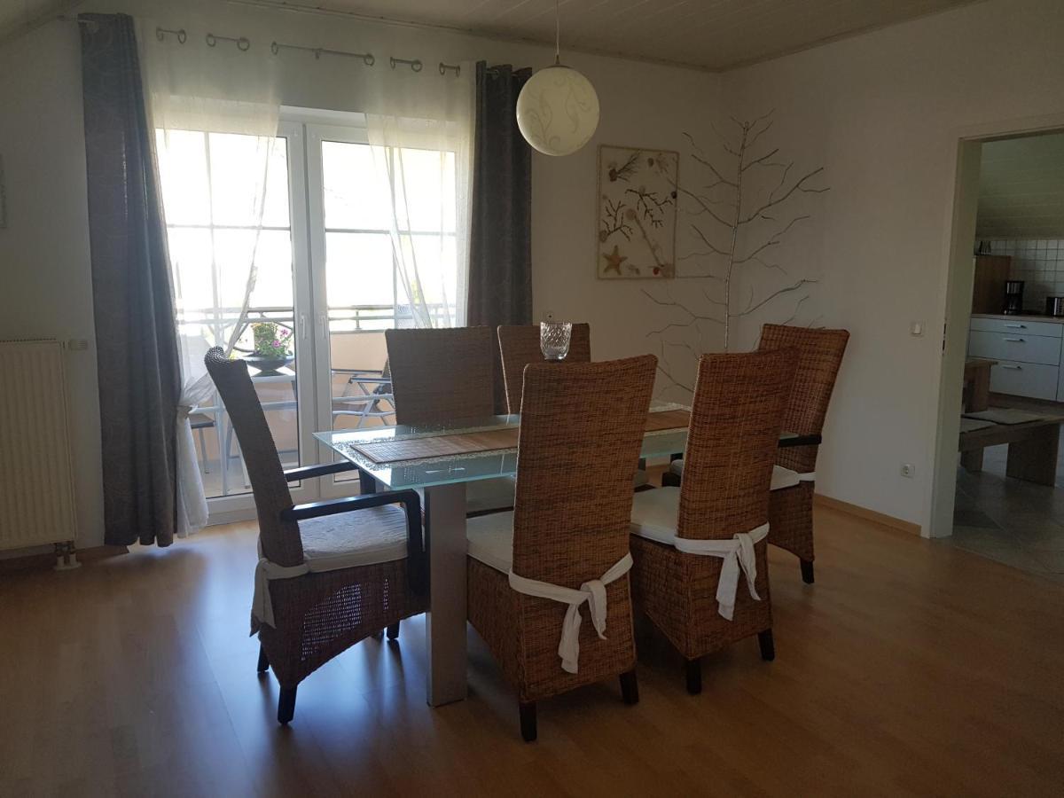 Ferienwohnung Toni Mit Balkon Und Garten Pemfling Экстерьер фото