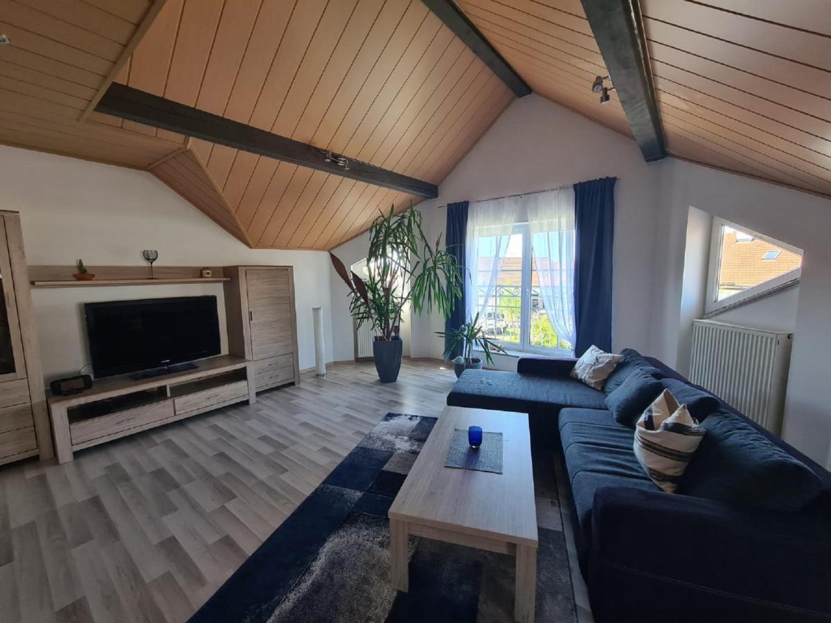 Ferienwohnung Toni Mit Balkon Und Garten Pemfling Экстерьер фото